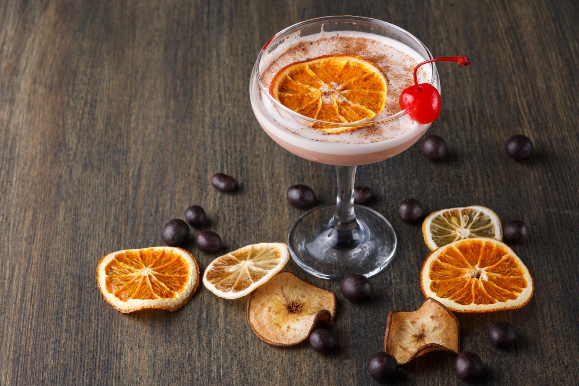 Cocktail Recipes with Dehydrated & Dried Citrus Garnishes